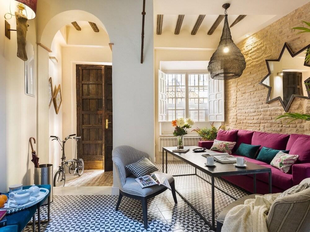 Placentines 5 Seville Exterior photo